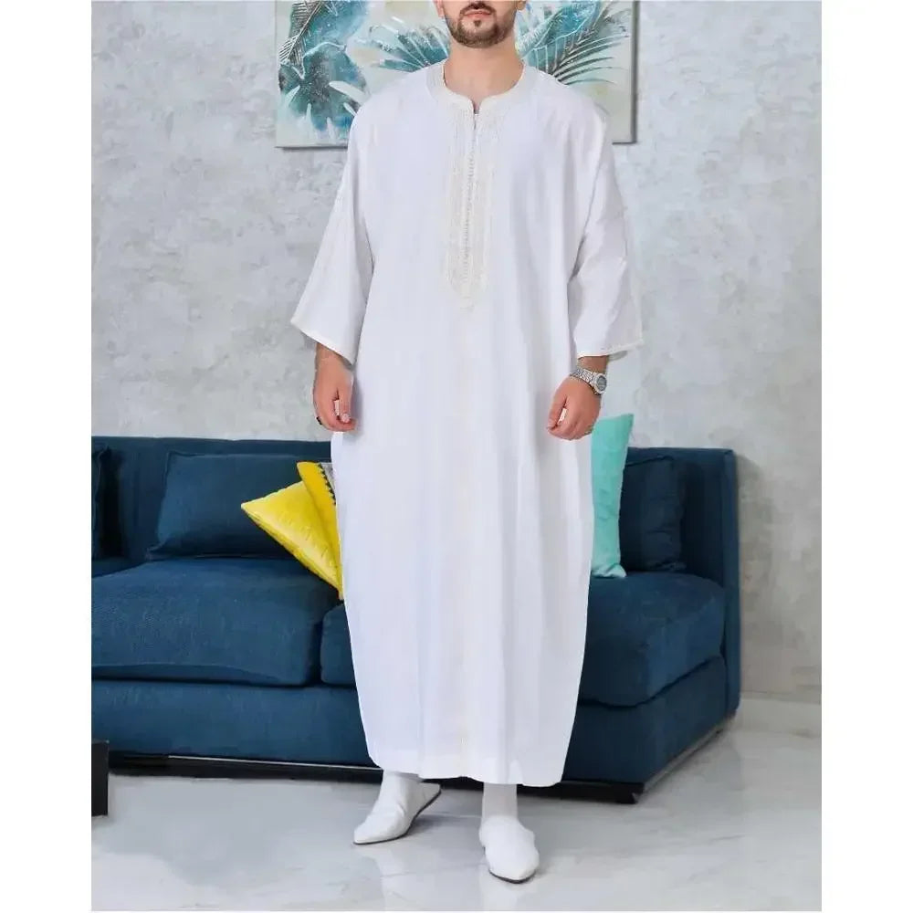 Men’s White Thobe with Royal Blue Accents – Modern Moroccan Style