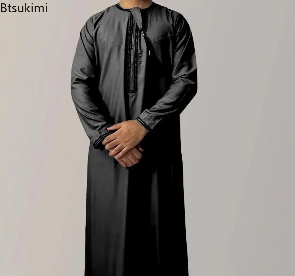 New 2025 Men's Muslim Abayas Dress Long-sleeved Pullover Kaftan Robe Men Jubba Thobe